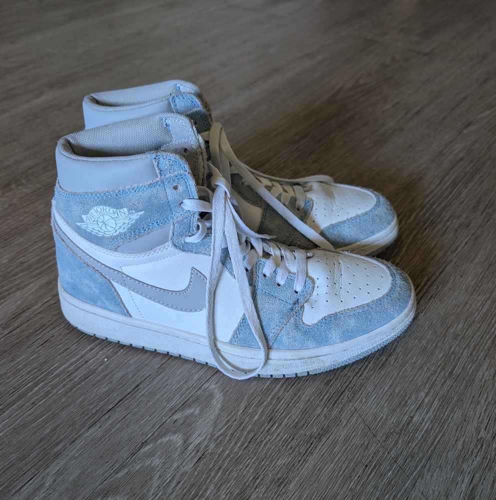 Nike Air Jordan 1 Retro High OG Mens Size 8 Shoes 'Hyper Royal' Sneakers